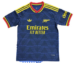 26-27 Fan Arsenal Away