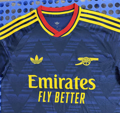26-27 Fan Arsenal Away
