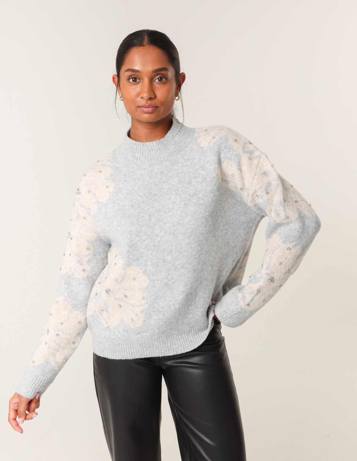 Flower Diamante Detailed Knitted Jumper